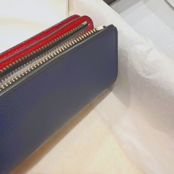 Marc Jacobs Snapshot Bifold Wallet – White/Red/Navy – EUC - Picture 8 of 8